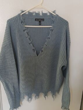 Derek Heart Dusty Blue Distressed V-Neck Sweater